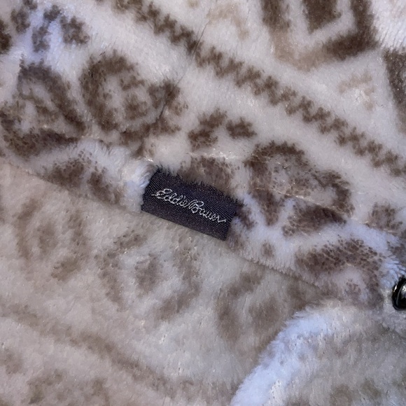 Eddie Bauer Brown & Cream Fleece Pullover.  Size Medium. - Picture 5 of 7